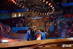 MzQing选手在季后赛中表现稳定，成为队伍支柱